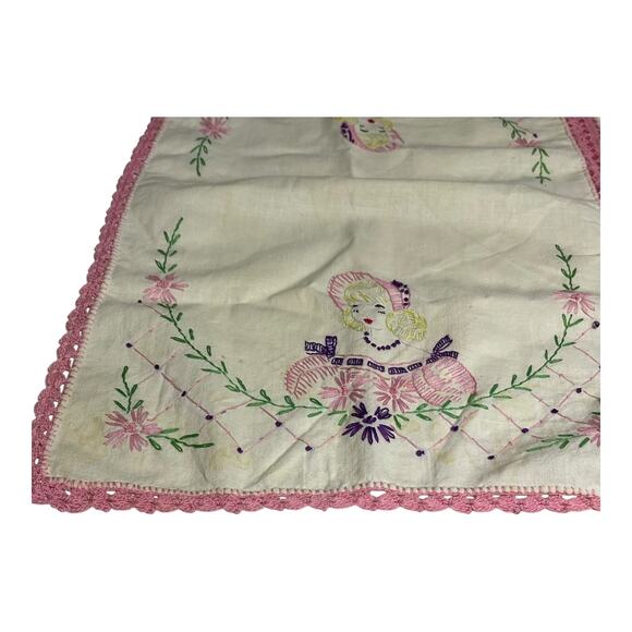 Vintage Hand Embroidered Vanity Dresser Tablecloth 26”x19” Pink Lace Trim - Picture 8 of 8